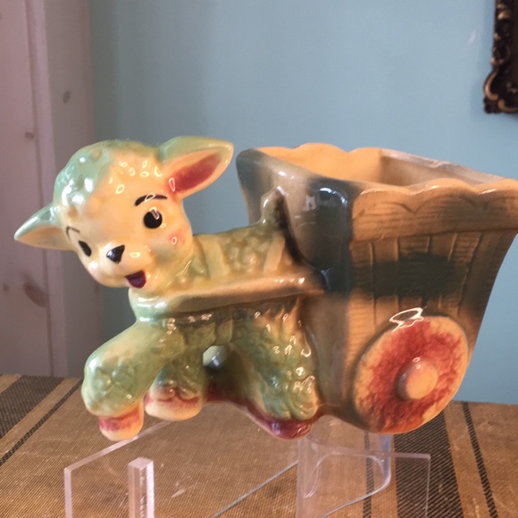 Vintage lamb with cart planter - Picture 2 of 10